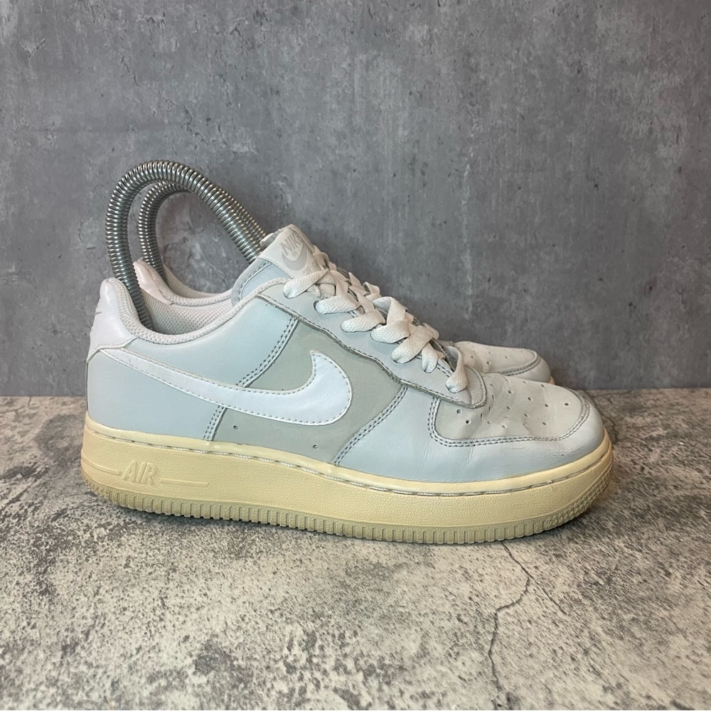 Nike Air Force 1 Sneakers Womens sz 6